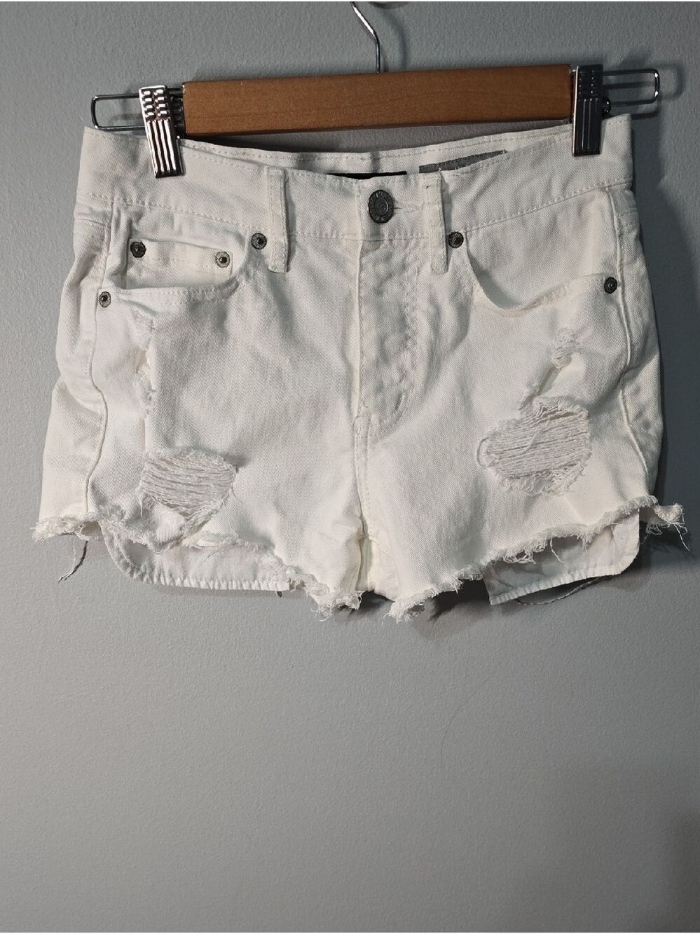 Aeropostale Shorts Women's Size 0‎ White High Waisted Shorty Jean Shorts